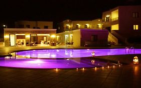 Sandy Suites